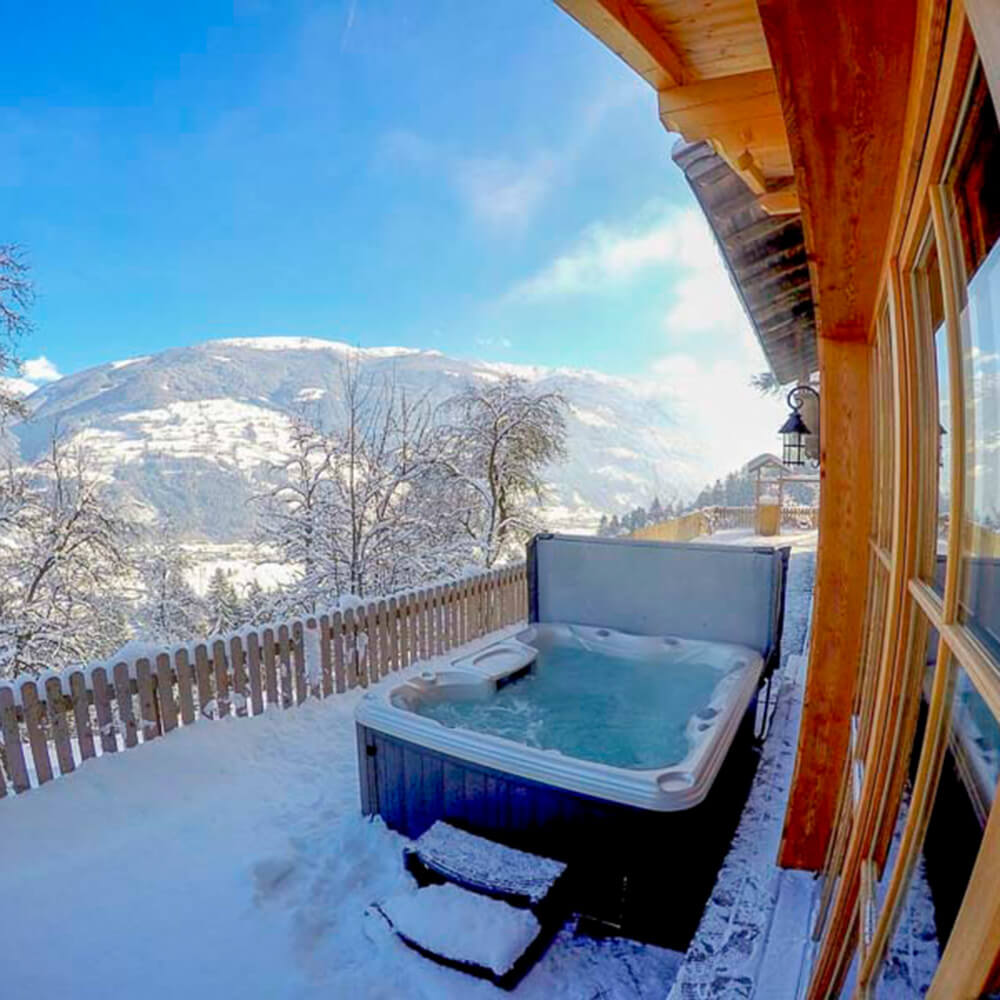 Armstark Whirlpool 780 Montclair Stage 3 Winter Schnee freistehend Berge