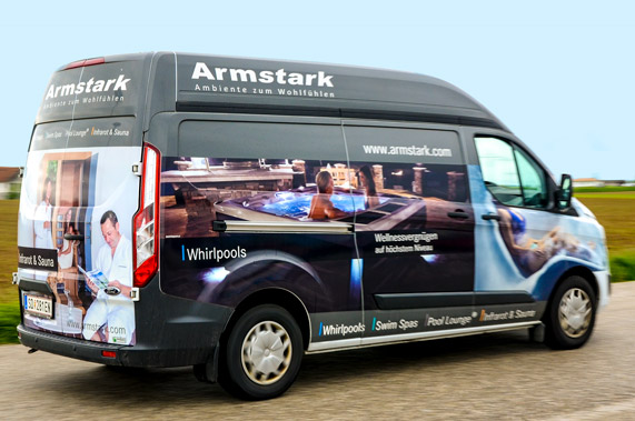 Armstark Kundenservice Bus