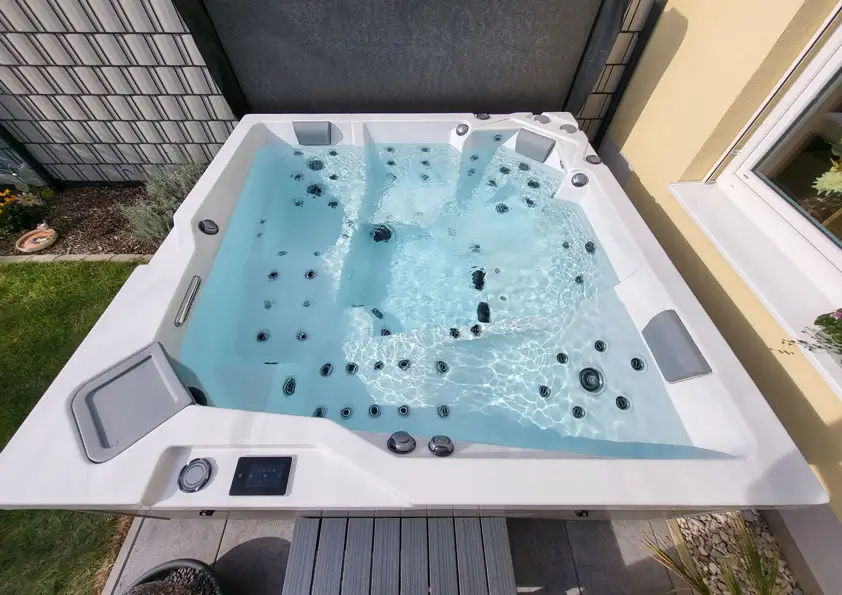 Armstark Whirlpool Skymotion Referenz Life 220